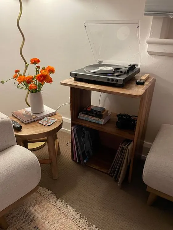 Record player stand with 45cm deep top and open backed top level 